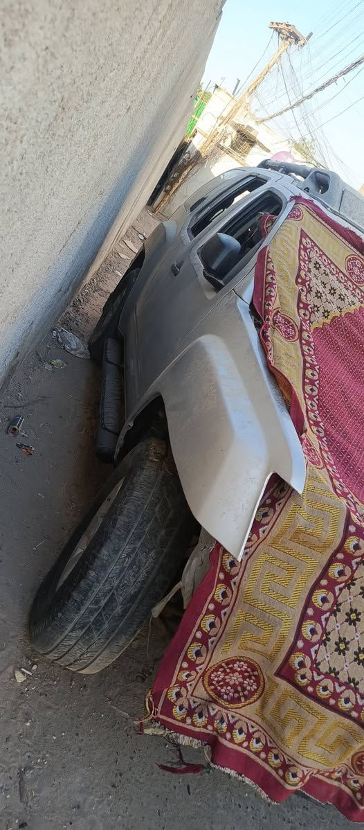للبيع ابو سياره صارله شهر من توفه صارت مال قاصرين وكاله رقم نكليزي سياره جاملغ يم سايق بي حادث واصله لشاصي ضربه واصله يم شاصي سياره تشتغل مكينه كير جديد بغداد الشعب ***********
