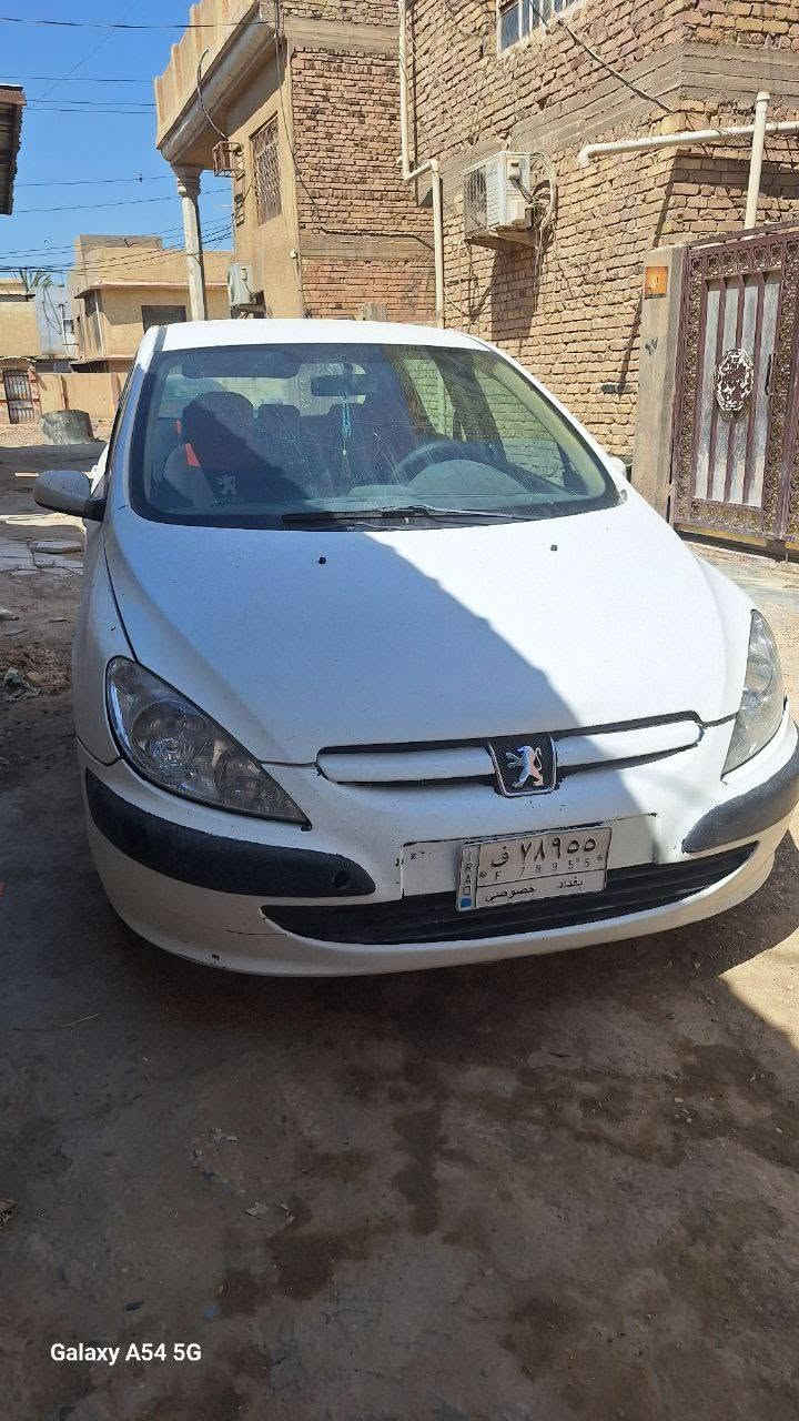 بيجو فرنسي 307 موديل 2005
سيارة كاملة من كلشي كهربائية تبريد محرك 

كشر وغرفة نظيفة 

السعر 45 ورقة مكاني بالحلة 

***********
