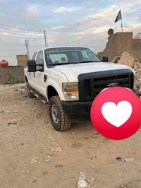 سياره فورد للبيع حجي 250 بانزين حجم المكينه 8 رقم بغداد مشروع وطني 077...