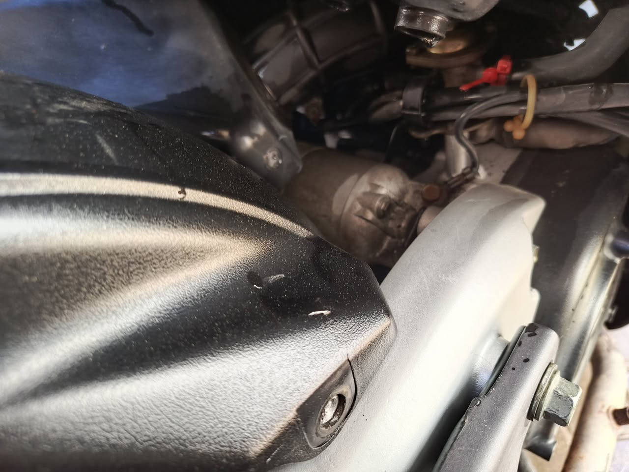 السلام عليكم.. دراجه سكنك رمبه
بشرط برغي مامفتوح بيه دارجه على وضع لبلاد صارله شهر  
جيب فيتر وياك وتعال افحص  السعر ميلون و 500 وبيه مجال 
مكاني بغداد


**إذا كنت صاحب هذا الإعلان وتريد حذفه لأي سبب، رجاءا أرسل رسالة إلى الدعم الفني**