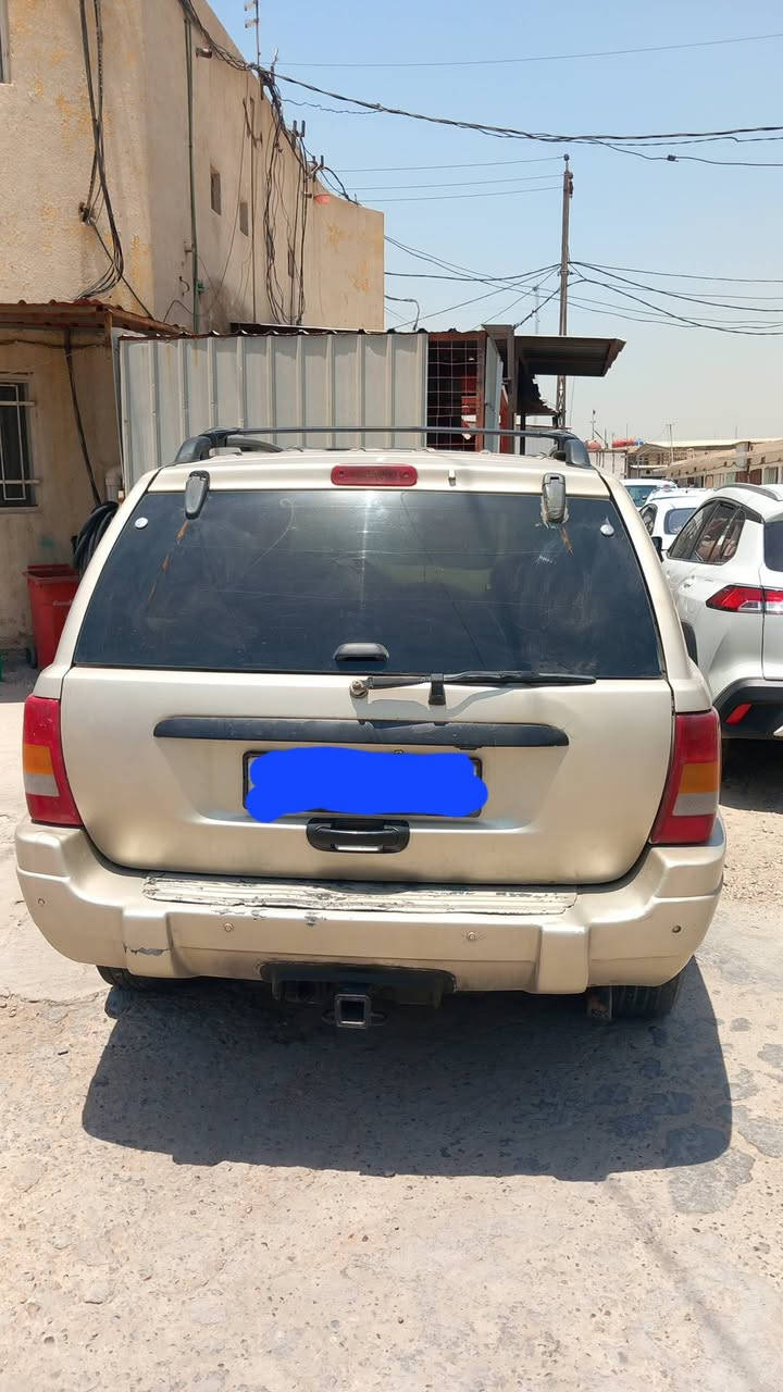 للبيع اومراوس حسب قناعتي جيب شيروكي موديل 2000 ٦ سلندر جاهزه مابيها نقص رقم بغداد الاستفسار ***********
