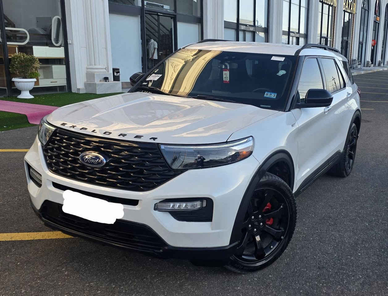 فورد اكسبلورر 2023 ST LINE 
ماشية 30 فقط
محرك 4 سلندر 300hp  2.3L 
فول مواصفات فقط بدون بانوراما 

رادار امامي ( قيادة ذاتية تثبيت مسار مع مانع تصادم )
رادار جانبي ( نقطة عمياء )
4 كاميرات 360 درجة
داخل السيارة لون اسود مع تطريز باللون الأحمر بالكامل 
صندوق كهربائي 
كشنات كنتارا وجلد مع تدفئة 
ستيرن تدفئة 
كشنات خلفية منفصل VIP
تشغيل عن بعد 
مرايات شفط
إنارات ترحيبية 
اوتو هولد
وضعيات قيادة 
دبل اكزوز 
7 راكب 3 قطع تبريد
إنارة داخلية متغيرة 7 ألوان 
ويل ST باللون الأسود 

بدون صبغ 
بيها تعديل PDR فقط

رقم دهوك بأسمي 
رقم وهزة وسنوية جديد 

جداً نظيفة السيارة وبوضع الشركة 
بالواقع احلى من الصور 

السعر 228 وبيها مجال 
مكان السيارة دهوك 
***********
***********
اتصال أو واتساب
