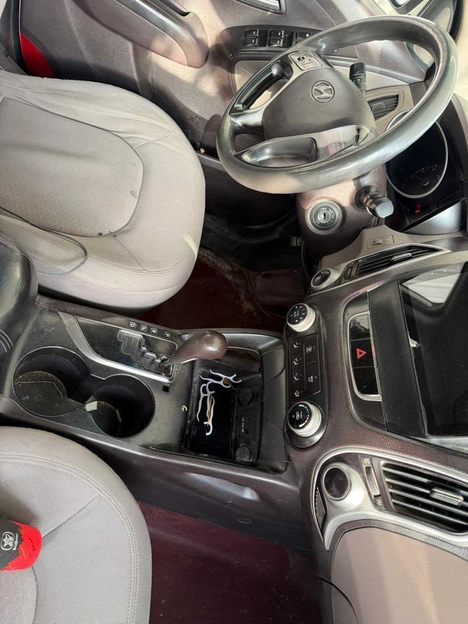 سلام عليكم
توكسان 2010 شكل 2014
فول مواصفات بانوراما
كشن كهرباء
بارد بجاملغ وبارد بجنطه
3 قطع فتح بدون صبغ بدون تبديل اصليات فقط فتح
النجف الاشرف


**إذا كنت صاحب هذا الإعلان وتريد حذفه لأي سبب، رجاءا أرسل رسالة إلى الدعم الفني**