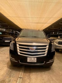 يتوفر  كادلاك إسكاليد امريكي  موديل 2019 معرض خيرات بغداد المركزي بغدا...