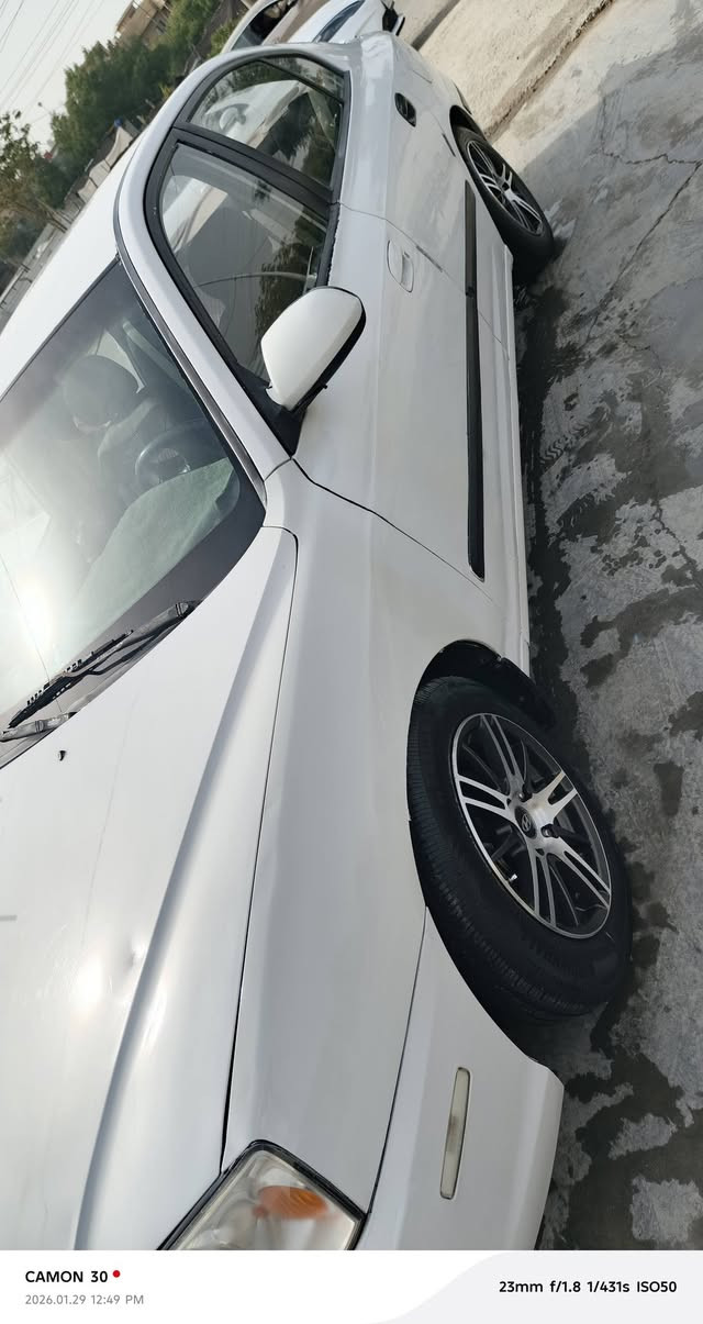 السلام عليكم للبيع انترا 2005 رقم بغداد سياره بلاديه محرك كير تبريد مقفولات السعر72$وبيه مجال الاتصال على الرقم*********** المكان بغداد حي الحسين
