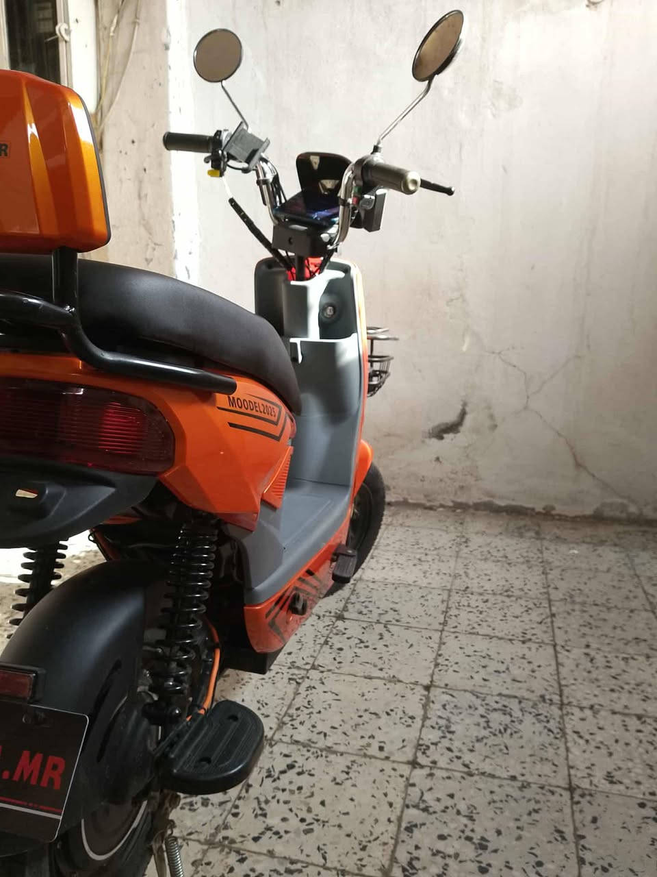 ماطور شحن للبيع نوع vip 
نظافة فول 100% مستعمل شهر 
السعر 360 و بي مجال اتصل رقم ***********
