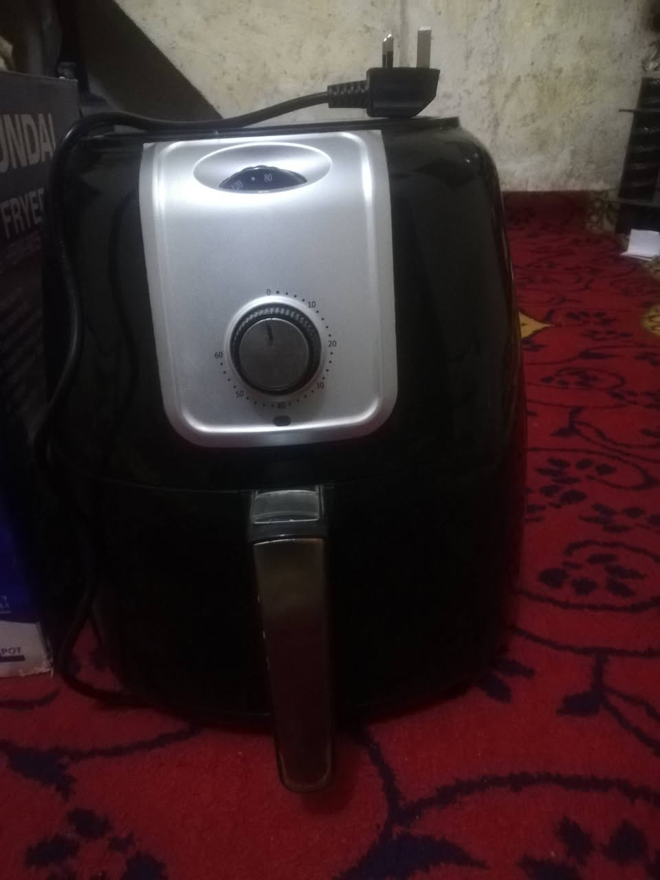 السلام عليكم عندي قلايه ريد بيعه مستعمله بس شي قليل ريده ٧٥ وبيه مجال


**إذا كنت صاحب هذا الإعلان وتريد حذفه لأي سبب، رجاءا أرسل رسالة إلى الدعم الفني**