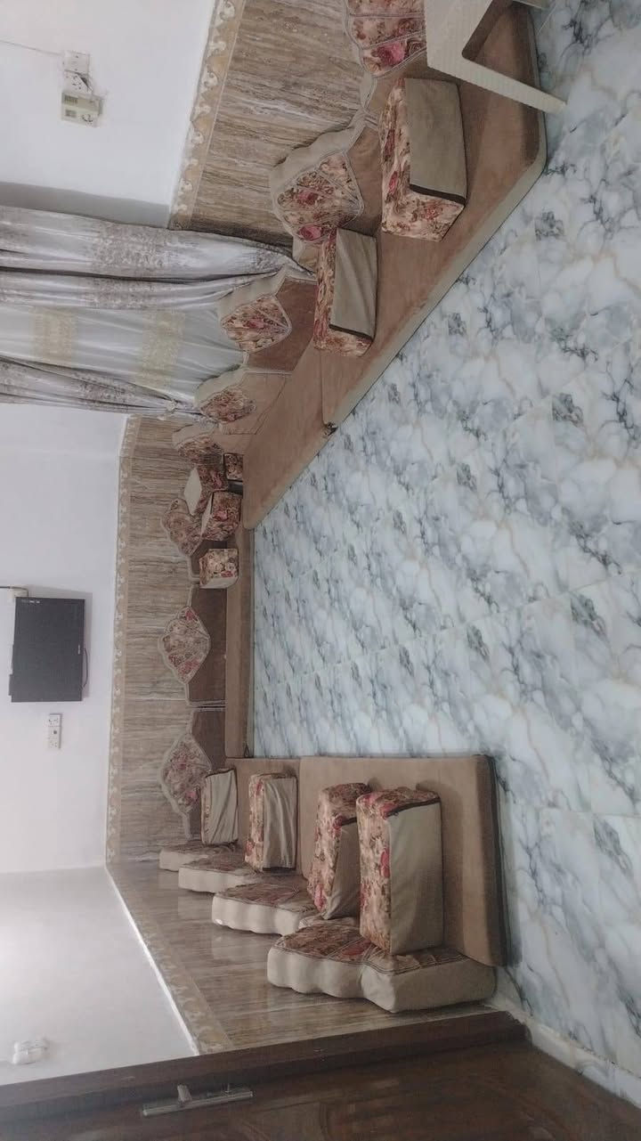 ديوان للبيع كلش نضيف 350 وبي مجال


**إذا كنت صاحب هذا الإعلان وتريد حذفه لأي سبب، رجاءا أرسل رسالة إلى الدعم الفني**