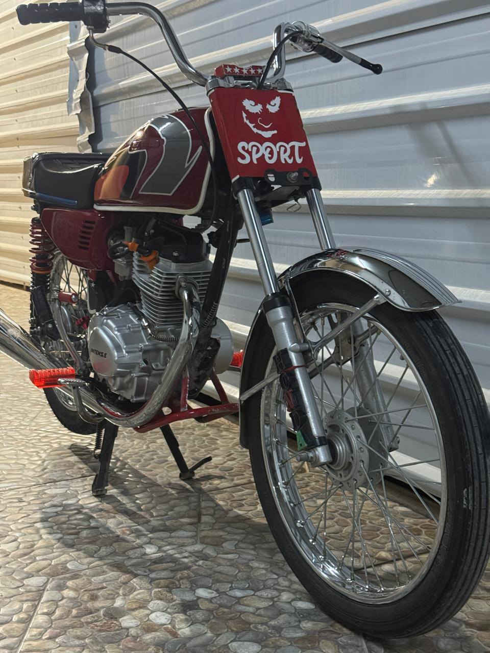 السلام عليكم دراجه انتنس موديل 2025 دراجه كل عيب ما بيه صار شهر معمره جديد لوك دراجه خير من الله سعر 525 بي مجال شي بصيط شراي اتصل عل رقم *********** مكاني حي حجاج شراي تعال وا تدلل
