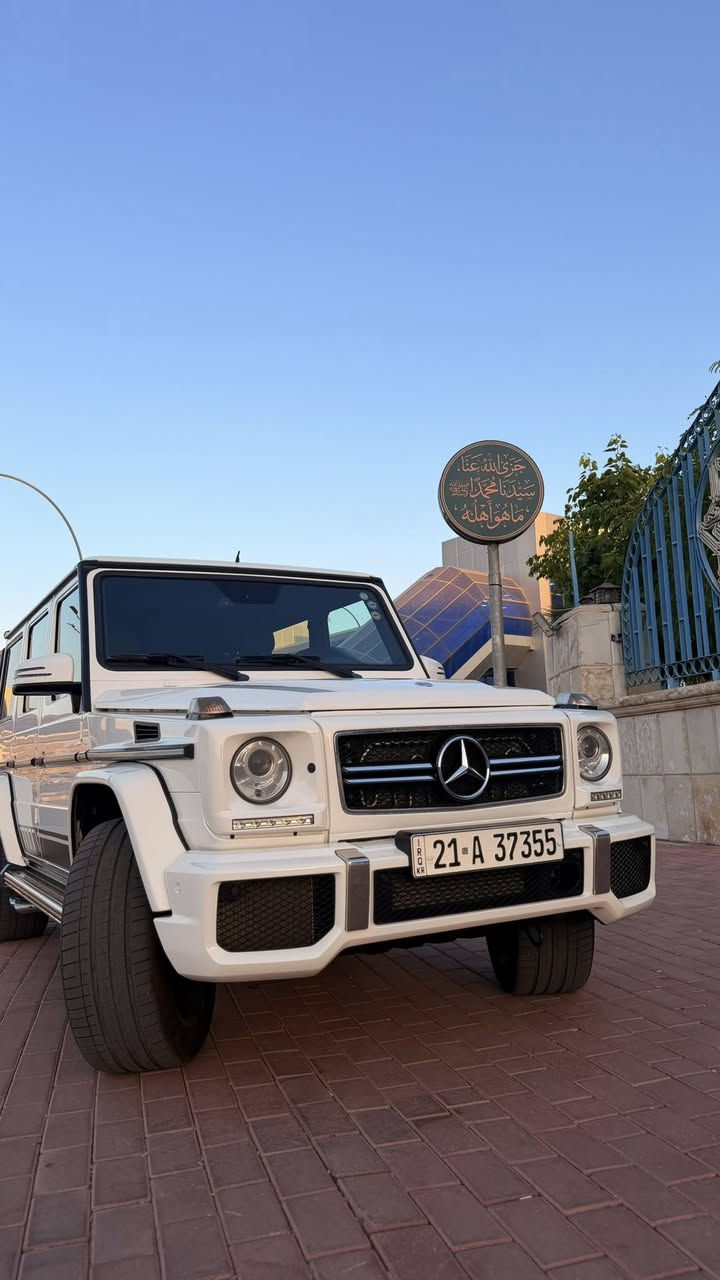 خليجي 2015 اصل AMG G63 ضمان دولي
اعلى مواصفات ايدشن وان  بصمات عدد 2
V8 Twin Turbo 5.5L 🏎️ 563hp 760NM
مكفوله كفالة عامة ملاحظات بسيطة جدا 
انظف سيارة بموديلها لا محدثة ولابيها حادث 
رادارات نقطة عمياء شاشات خلفية بلادي 
حسات امامي خلفي تبريد مركزي ❄️
سقف شامواه جلد مختم AMG 
كشنات مساج تدفئة تبريد خزن ميموري 
بريكات AMG بريمبو 6 بستم فلنجات مزرف 
ماوس تحكم شاشة مري شفط مثبت سرعة 
عليها صيانة كاملة بدون مشاكل ولا اعطال❗️
بيها صوت مرعب بالكزوز رياضي سيارة ثالث مالك
بعد بيها مواصفات ماذاكرها نسخة رياضية 
تحويل مباشر  السعر 440 بي مجال بسيط
رقم الهاتف ***********
رقم الهاتف ***********
