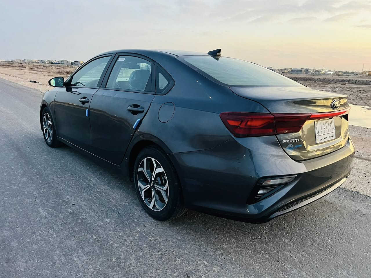 السلام عليكم كيا فورتي 2021 بصره معوقين بعد بيه سنه وتخلص السياره وارد امريكي حادثه الدعاميه فقط والبنيد بس بارد ومرشوش فقط رش بدون فتح والداير الوره مرشوش والباقي كفاله سياره كلهه ليبل واحد 
مكينه 2000 دوش وكير بلكارتون تبريد ثلج حداده تخم تاير جدد السياره جاهزه مابيه اي نقص مواصفات شاشه كامره لايت زنون تحكم ستيرن رادارات قياده ذاتيه كروز مثبت سرعه نضام سبورت السعر 118 وبيه مجال قليل 
العنوان البصره شط العرب الجزيره 
رقم هاتف ***********
