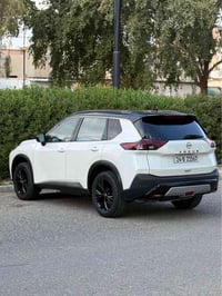 نيسان روج • ٢٠٢٣ • ٣٢٠٠٠ كم