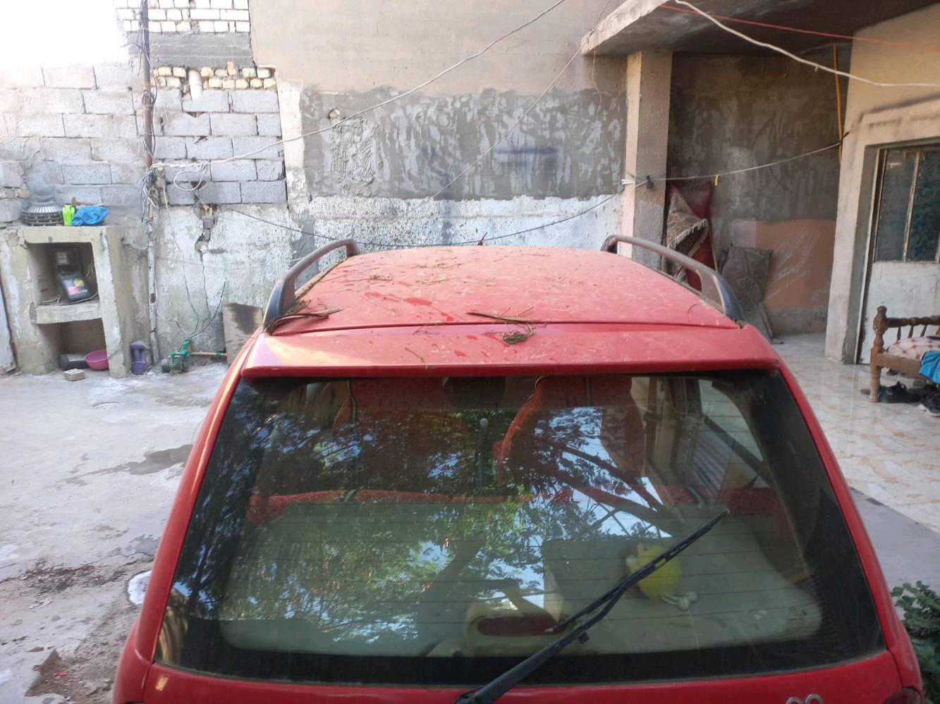    QQموديل 2013  بغدلد اوتماتيك ماشية 55لون احمر قطعه وحده صبغ بس البنيد 