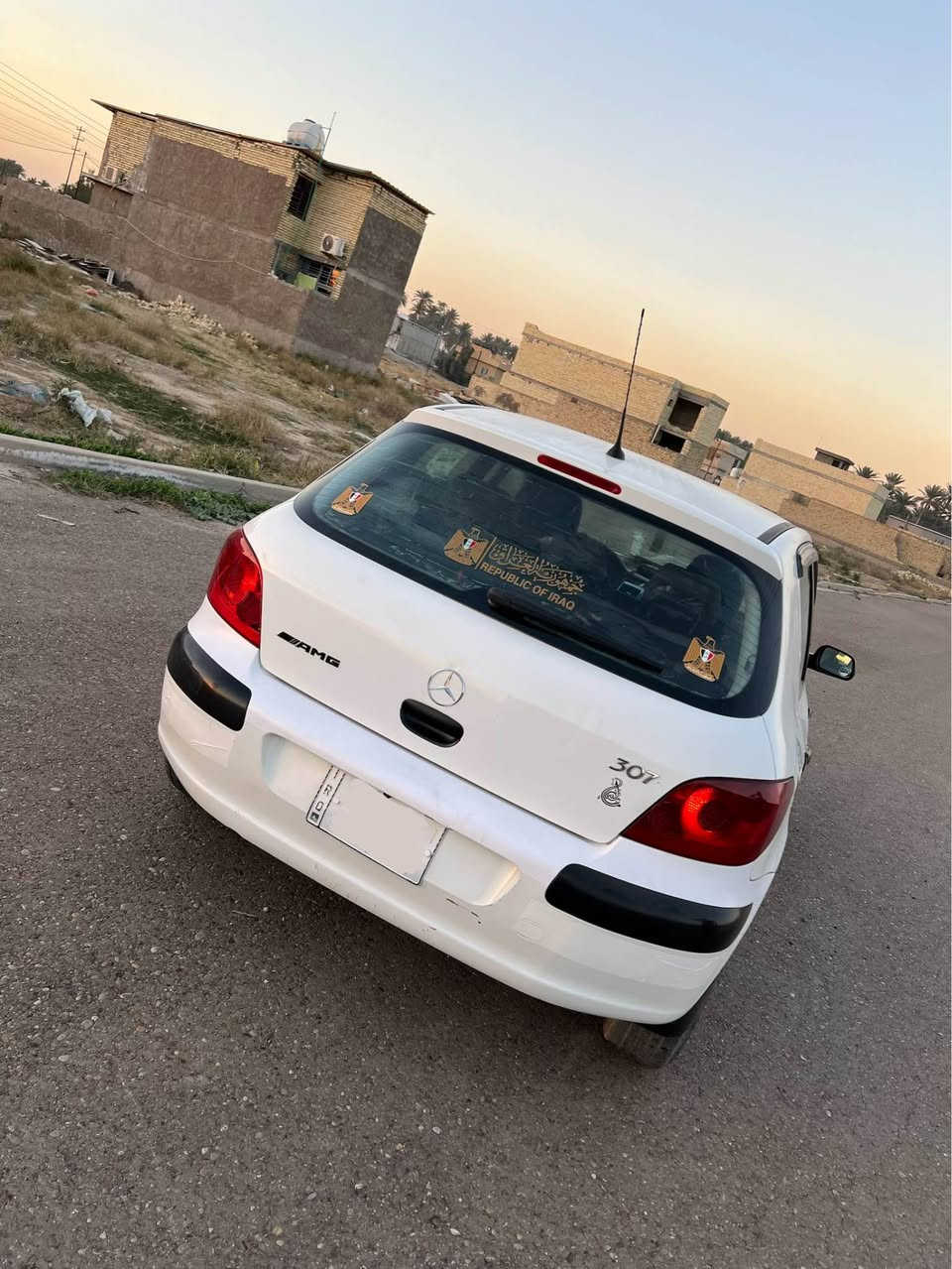 السلام عليكم للبيع او مراوس بيجو فرنسي 307 موديل 2006 كير مكينه خير من الله  تبريد شغال تخم تاير مكينه 1600 وشادلهة منظومة غاز جديد يعني ماكو ادوانز حدادية امامي خلفي جديد بأسمي حصراً سنويه لغاية 2030 هزة جديدة بعدهة ما ساقطة رقمهة دولي رقم بابل ارضيات حوضي جديد شاشة تاب كامرة خلفية بردات تضليل متحرك على قالب الجام گصه كويتي دبل قماش  
السيارة مكفولة من الحادث والصبغ السعر 63 وبيهة مجال بسيط السيارة مصروف عليهة كلش هواي ومابيهة كل نقص 

مكاني بغداد الزعفرانية 

رقم الهاتف : *********** بغداد, العراق
