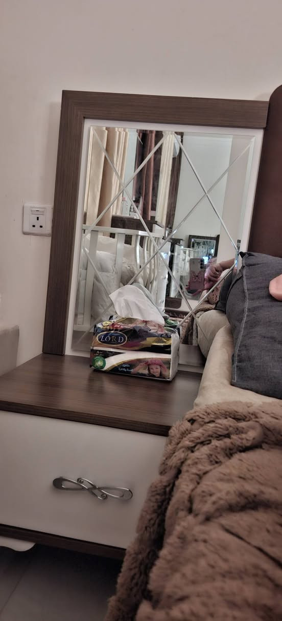 غرفة تركية ٧ قطع  ٥٠٠ بيها مجال
بيها صوميات اثنين بدل الفيبر


**إذا كنت صاحب هذا الإعلان وتريد حذفه لأي سبب، رجاءا أرسل رسالة إلى الدعم الفني**