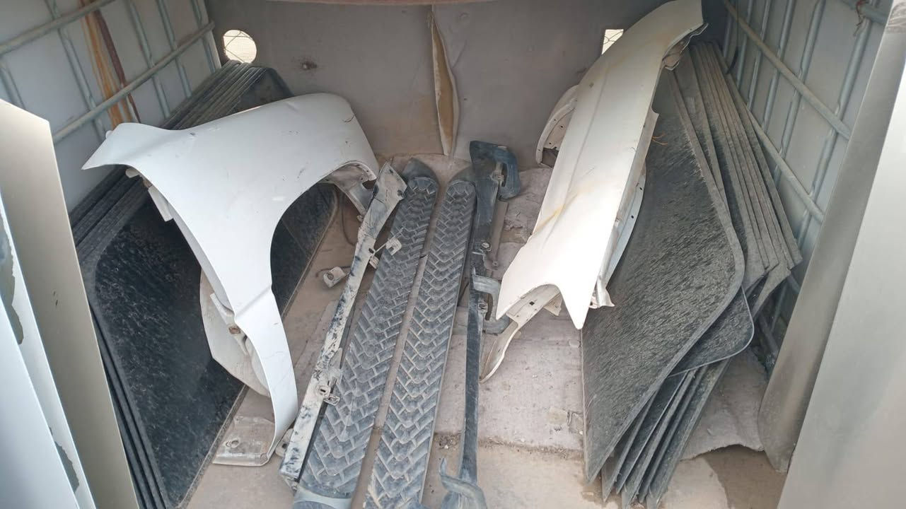 السلام عليكم متوفر قطع غيار بانواعها كل مايخص تاهو جمسي يوكان سوبربان المكان حصوه طريق حله بغداد مجمع الشمري متوفر خدمة توصيل الرقم ***********متوفر واتساب
