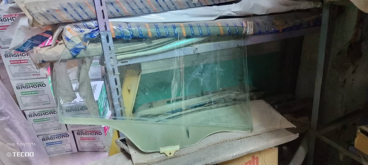 سلام عليكم يوجد غراض النتره i30 للبيع جامه باب خلفي وماطور جام وكيلون خلفي صفحت السايق  وبطاين ***********
