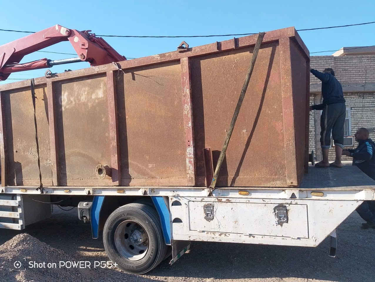 السلام عليكم تانكي للبيع السعه 16 الف استفسار اتصل على الرقم ‏‪***********‬‏
