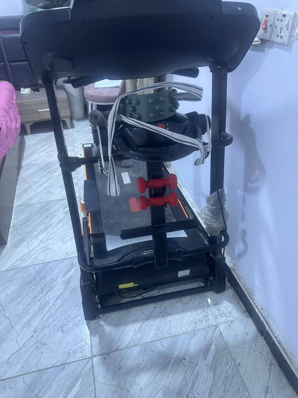 السلام عليكم عندي جهاز جري .مشتغل  بس مرتين والله   نضيف وع فحص كلشي مابي اي ضرر المكان. الدوره ابو دشير الي يشتري. خاص ويدلل بسعر


**إذا كنت صاحب هذا الإعلان وتريد حذفه لأي سبب، رجاءا أرسل رسالة إلى الدعم الفني**