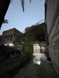 دار للبيع  الموقع / الطالبيه شارع مسبح الصفاء  المساحه/262 الواجهة /8....