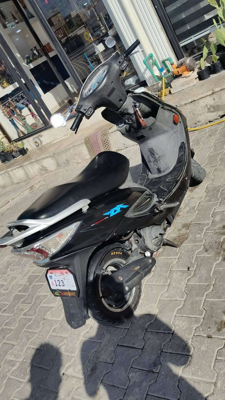 شسلام عليكم كامكو جي فور دراجه جديده ماعايزه برغي  دراجه كله مختمه للبيع او مراوس ابفراشه  سعره 600وبيه مجال  اتصل او واتساب موجود ***********
