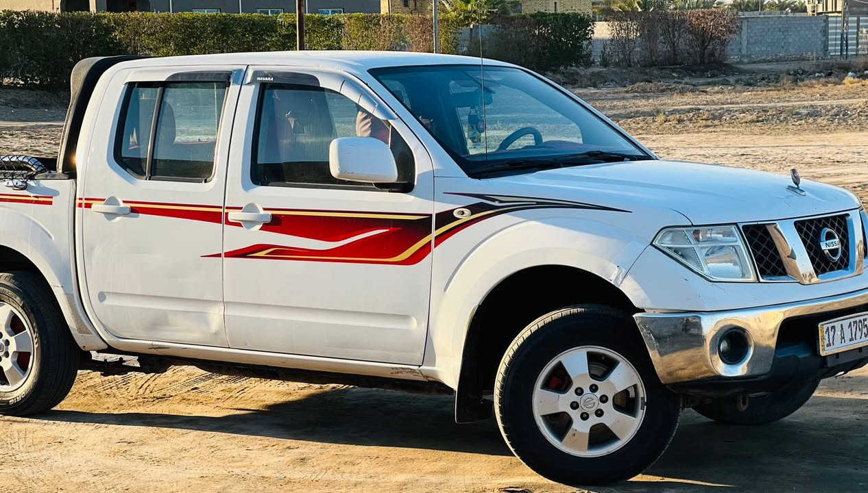 البيع نيسان نيفاره 2013مكفوله حداديه حلوه تبريد شغال ماناقصهه شي بسمي السعر 115وبيهه مجال او مراوس صاحب السياره ‭0780 022 9889‬
