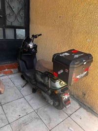 سكنس ٣١٨ • ست بطاريات • ٣٥ أمبير