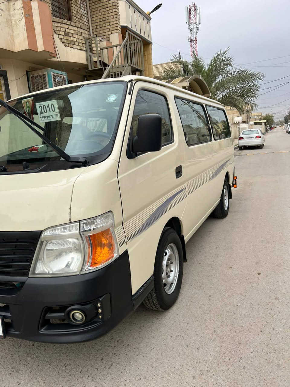 سلام عليكم نيسان ناصي خاكيه موديل 2010 رقم سليمانية سياره بلاديه بيه قطعتين على كد شبر بارد والباقي مكفول مكينه كير اكسل صدر امامي خلفي خير من الله كهربايات كله شغالة تخم تاير بيه خط وبحث دوشمه عام جديده كشنات قلابي كرلفان تبريد شغال مكان السياره بغداد الزعفرانية السعر 185 وبيه مجال لطيبين ***********
