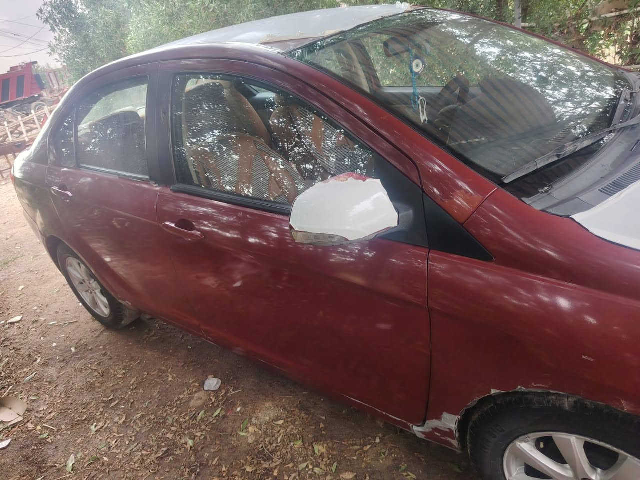 سلام عليكم سيارة گريت وول موديل 2012 رقم بصرة سيارة جاهزة سنوية 2026  مصفرة غرامات مكاني ميسان المجر الكبير السعر 30 وبيهه مجال

***********
