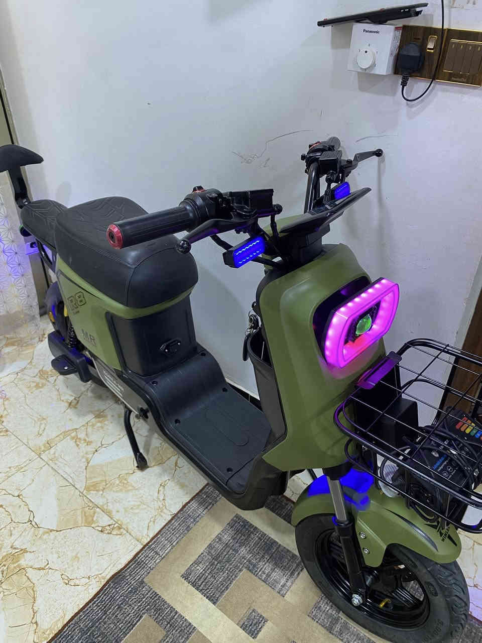 سلام عليكم دراجة شحن للبيع ار8 موديل 25 جديده العنوان ديالى بعقوبة السعر ٤٠٠
***********
