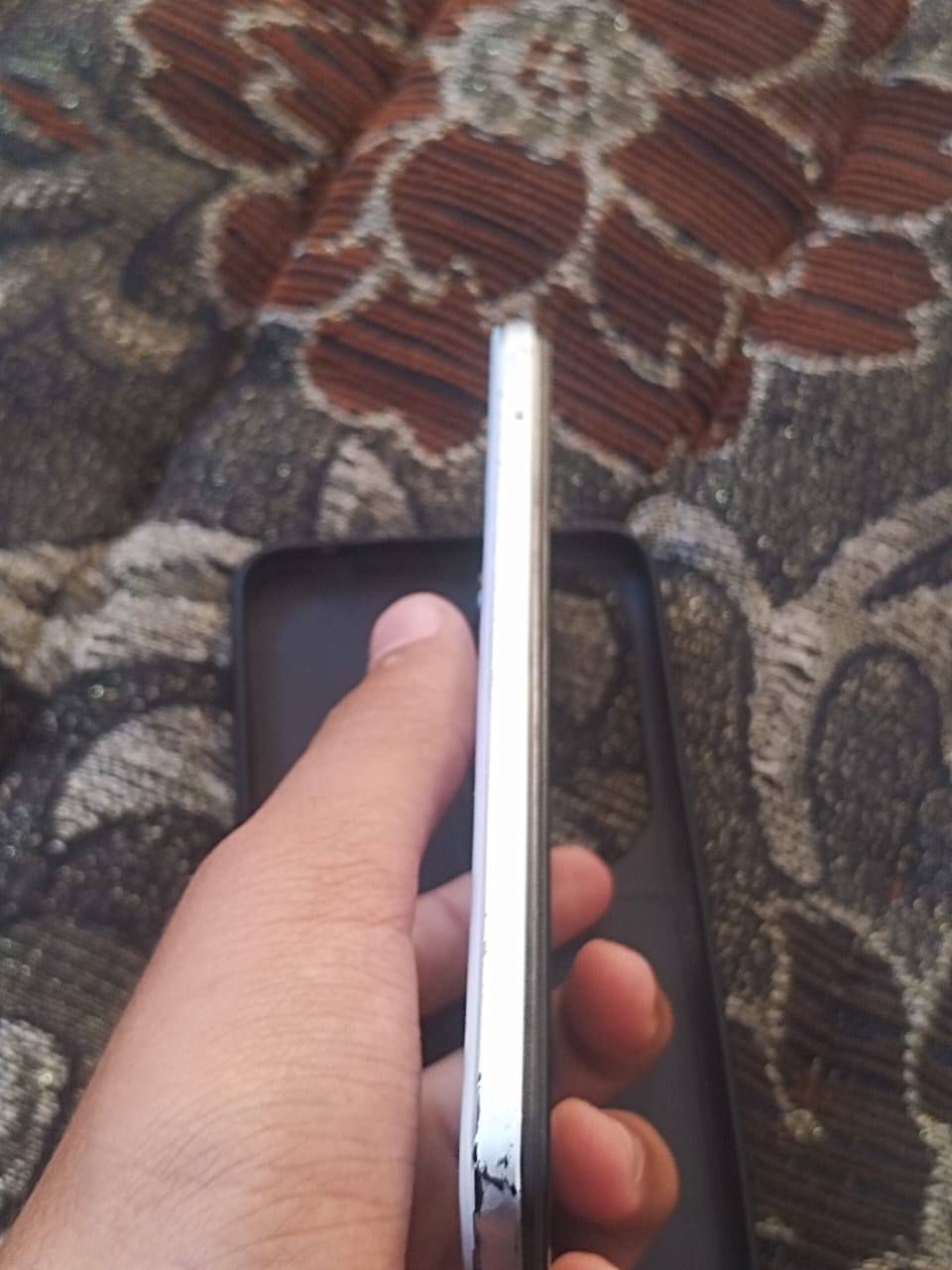 السلام عليكم
جهاز للبيع هونر اكس 7 بي ذاكره 256 رام 6+6 بطاريه 6000 جهاز نظيف ما بيه اي عيب بالشرط بي فطر بالشاشه وما مبين صغير سعر120 وبي مجال
***********
 مكاني حي النصر
