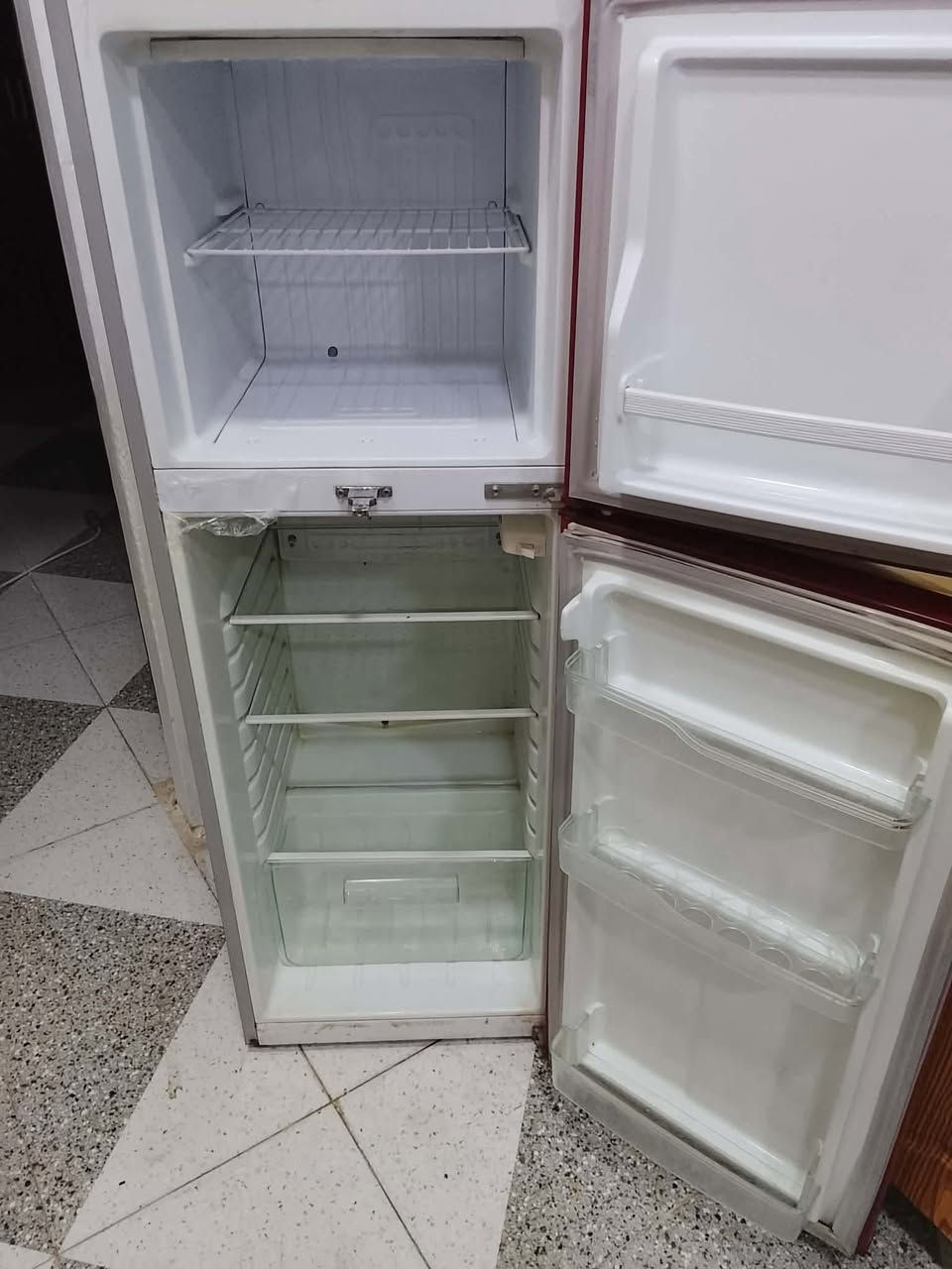 بلازمه على نت حجم ٤٣ السعر ١٥٠ والثلاجه ١٢٥ مغساله مع خلاط ٢٥ وبيهن مجال العنوان كربلاء حي العامل


**إذا كنت صاحب هذا الإعلان وتريد حذفه لأي سبب، رجاءا أرسل رسالة إلى الدعم الفني**