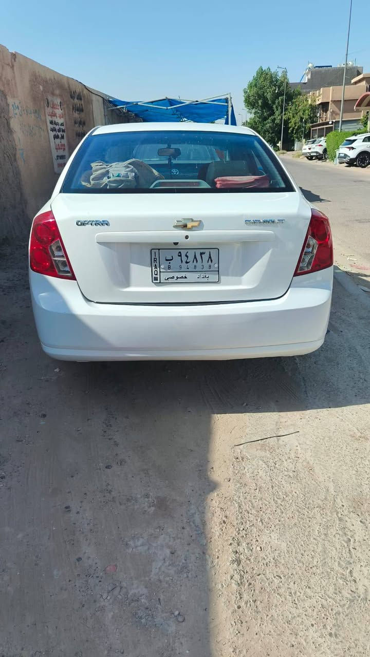 سيارة 
شيفروليه أوبترا (Chevrolet Optra)
موديل : 2009
المحرك: 1.6 لتر 4 سلندر
ناقل الحركة: أوتوماتيك 
الدفع: أمامي (FWD)
سعة خزان الوقود:  60 لتر
سيارة بدون صبغ مكينة وگير بلادي سيارة نضيفة استخدام شخصي 
اوراقها كاملة وجهاز للنقل
الموقع بغداد 
للتواصل : ‏‪***********‬‏
