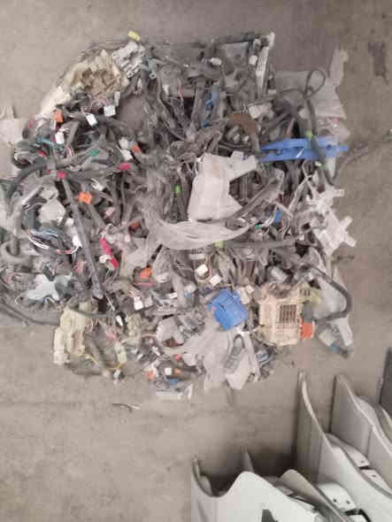 السلام عليكم لبيع ضفاير مال ياباني حاويه جديد مال راس الثور و شيزر نفخ و هارتوب و أرنب و سيدان ستشن كرسته نفخ ***********
