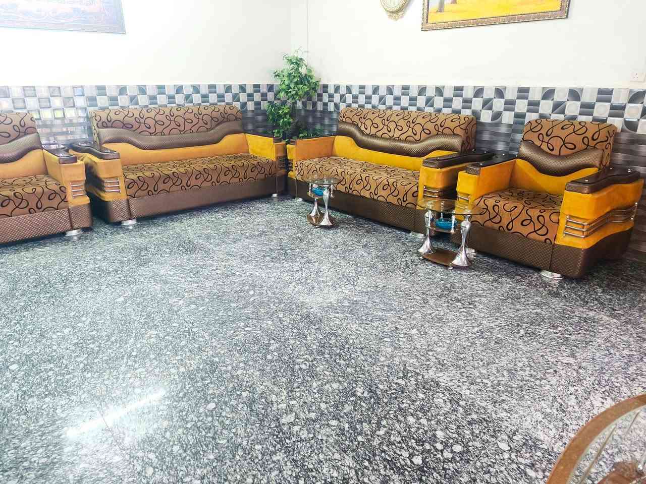 تخم ٢ كبار و ١ صغيرة و ٤ كراسي مع طبلات وبردات سعر ٤٠٠ كلهن


**إذا كنت صاحب هذا الإعلان وتريد حذفه لأي سبب، رجاءا أرسل رسالة إلى الدعم الفني**
