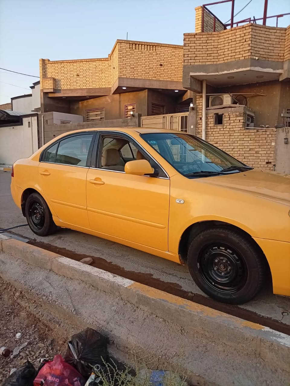 السلام عليكم وبتيمه 2008 بيها ربع قطع تبديل اثر خياس جاملغات اماميات ثنين وبيبان جه سايق جاهزه كير مكينه تبريد سنويه ل30 مكانها شطره *********** مارد ع فيس شراي يتصل وبعيني
