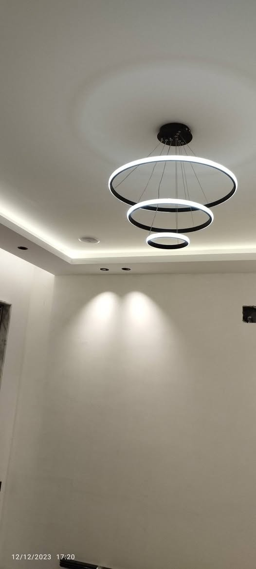 فني كهربائي 
مستعد لتأسيس المنازل والشقق والمحلات...
وعمل وصيانة البورد الرئيسي والسيركت واستبدال النقاط القديمة بالإضافة إلى...

1 _ توزيع نقاط الإنارة 💡
2 _ توزيع البرايز 🔌
3 _ توزيع المكيفات ❄️
5 _ توزيع نقاط الستلايت 📡
6 _ توزيع نقاط السخانات 🚿
7 - توزيع الكاميرات 📷
راسلني او اتصل
***********
#كهربائي #تاسيس #صيانة #سخان #سخانات
#تنور_كهربائي #انارة #ايرثلكج #بورد #ترتيب_اسلاك #جودة_في_العمل
#اتقان
