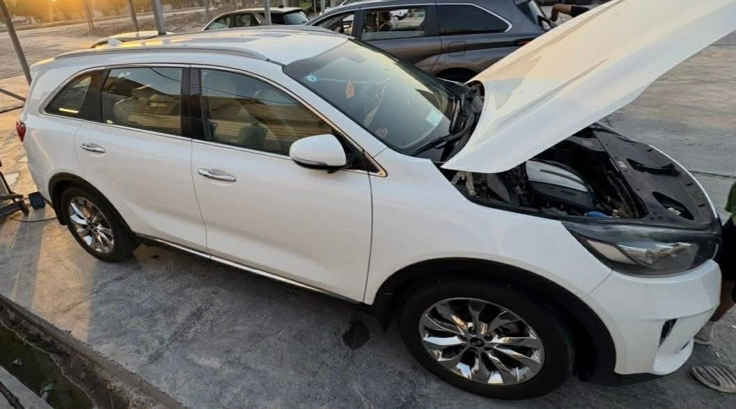 السلام عليكم حبايب 

‏‎عندي سورنتو خليجي وكالة الدولية 2020 مكفوله 
‏‎ ونظيفة على ايدي مال جناي كلشي جديد من تايرات كوري ، حدادية جديده ، دهن ابدل ارقى نوعيه ، مرقم انكليزي بغداد  سنويه 2032  ، تشغيل عن بعد ….. الخ 
‏‎ومواصفاته مبينه من الصور 
‏‎  ماشيه 122 الف حقيقي 
‏‎ لطفا" اللي فعلا يرييد يشتري ويعرف تفاصيل اكثر  يطبلي خاص واني بخدمته علما" مكان السياره في كربلاء 

مع التقدير


**إذا كنت صاحب هذا الإعلان وتريد حذفه لأي سبب، رجاءا أرسل رسالة إلى الدعم الفني**