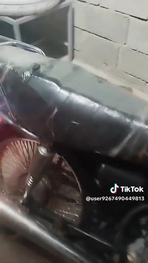 سلام عليكم اخوان هاذه الاماطور اي عيب مابي فقط الادواسه مال الارجل طاكه الاباقي كله شخال ويه ورقه مال الامعرض و رقم الاشاصي 2019 و الاسعر 400وبي مجال مكاني خانقين راسلوني عل خاص


**إذا كنت صاحب هذا الإعلان وتريد حذفه لأي سبب، رجاءا أرسل رسالة إلى الدعم الفني**