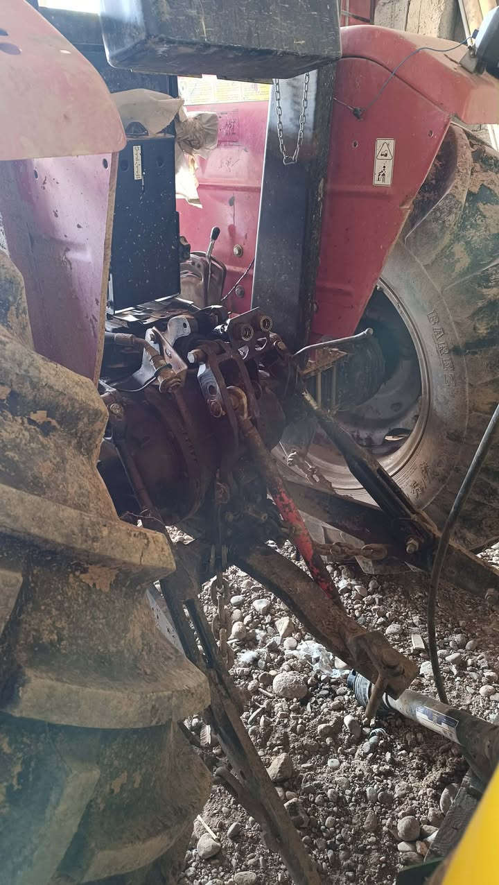 بۆ فرۆشتن 2013تۆزێک سەرفی هەیە چار تایەی جدیدە کێشەی تری نیە***********
