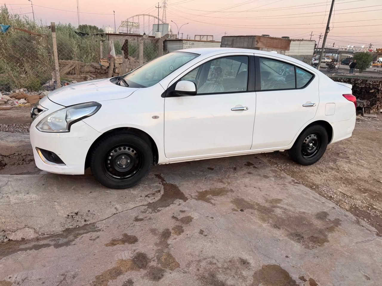 السلام عليكم سني (هندي)موديل 2024 بيهه صبغ بل باب عكس السايق عله كد شبر وبيهه بارد بل باب الوره رقم اربيل جديد سنويه 30 ماشيه 73 كير ومكينه جدد تخم تاير جديد دوشمه كاعيه وتنته تريد وكاله تريد تحويل جاهز سعر 112 وبيهه مجال حك الجيه *********** اتصل وتدلل
