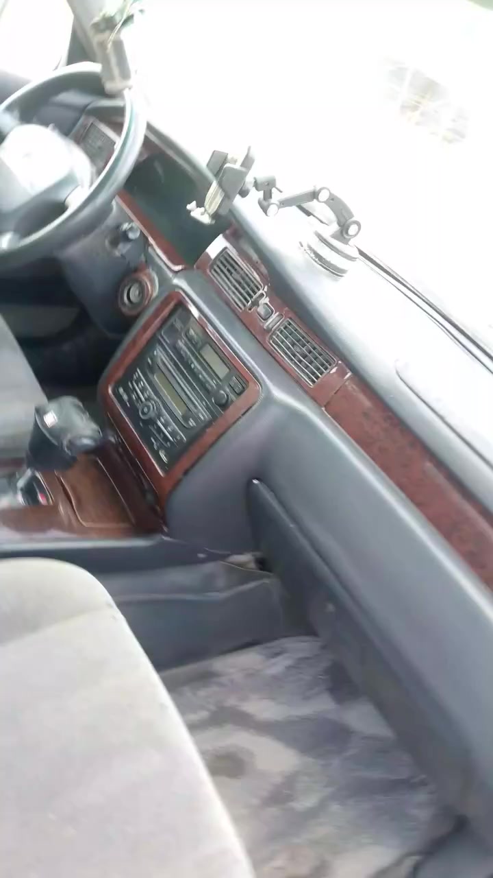 راس الثور افلات رقم بصره نكليزي بسم ابن عمي بيها كصه قماره فقط ولباقي كفاله تخم تاير  جديد تبريد ثلج كهربائي كلها شقاله حداده جديده لايت جنون ميكنه وكير خير من الله السعر 67 وبيها مجال المكان البصره الزبير ***********.  0776548982
