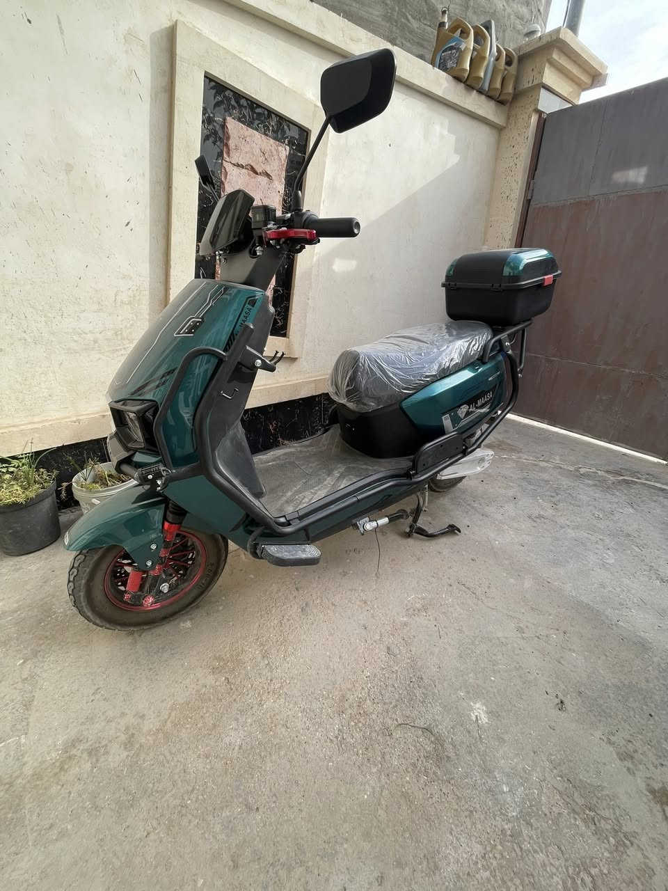 سلام عليكم دراجه للبيع موديل 2026 دراجه نضيفه مصالها شهر من اخذتها مكاني حي الزهور بصف القصور سعرها مليون رقم هاتف *********** وموجود خاص
