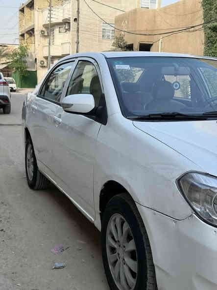 للبيع بيوايدي موديل ١٣ كير عادي المرغوب مكينه ١٦٠٠ وكير جاهزات حداديه جديده بور جديد رقم إنكليزي هزة جديده باسمي شخصيا بيها بارد بالجاملغ الأمامي وصبغ جاملغ خلفي تبريد منظومه جديده بيها منظومة زنون مكان السياره بغداد حي الجهاد رقم الهاتف *********** السعر ٥٧ $
