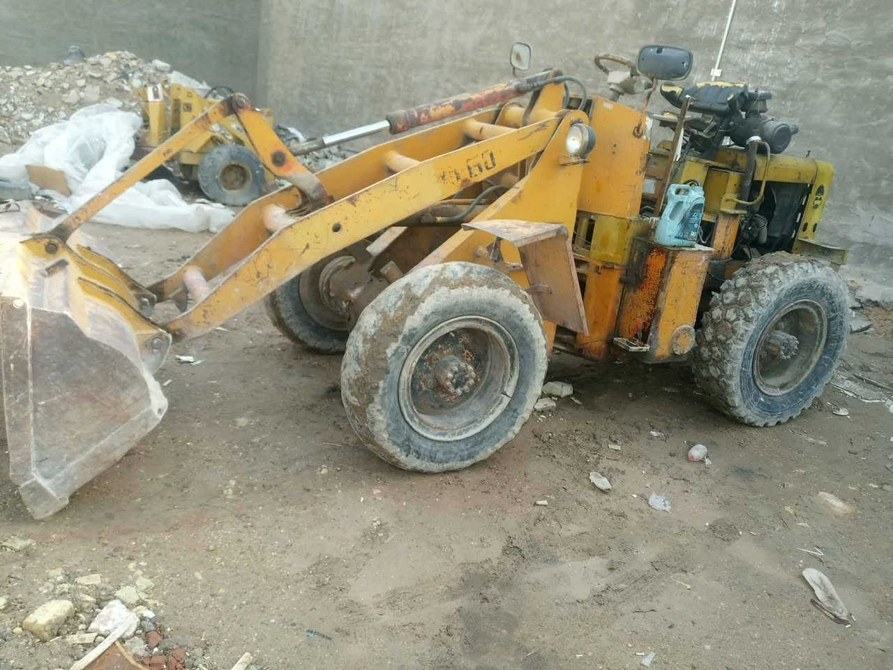 للبيع شفل فوركاو Fl60  ياباني جاهز للعمل دفع رفع شرط *********** مكان بغداد
