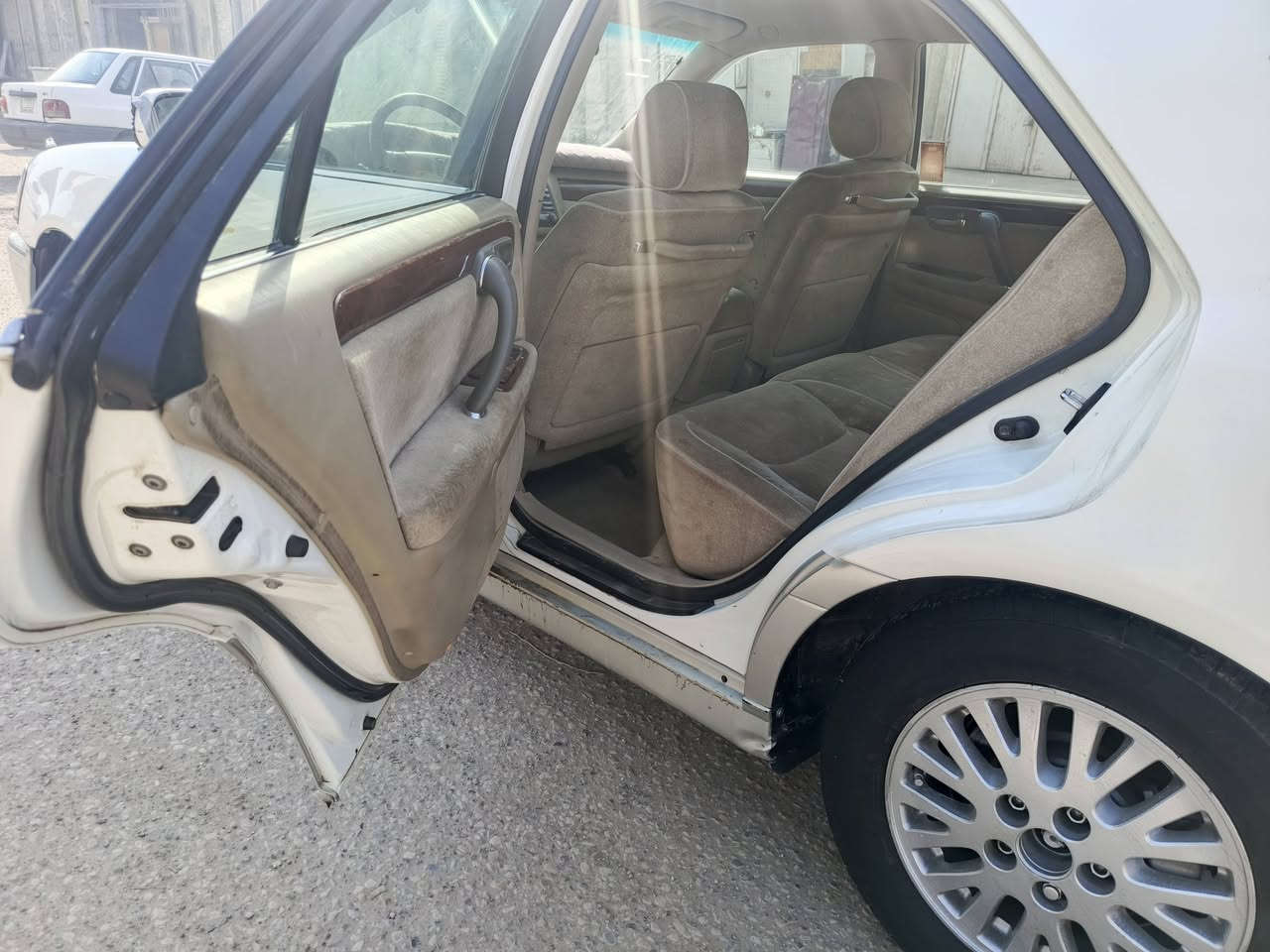 ادوات كص جنطه سياره بيها بارد جاملغ الأيمن فقط تبريد طخم تأثير مكفولة من السرقه والعشائر السعر33الأتصال***********
