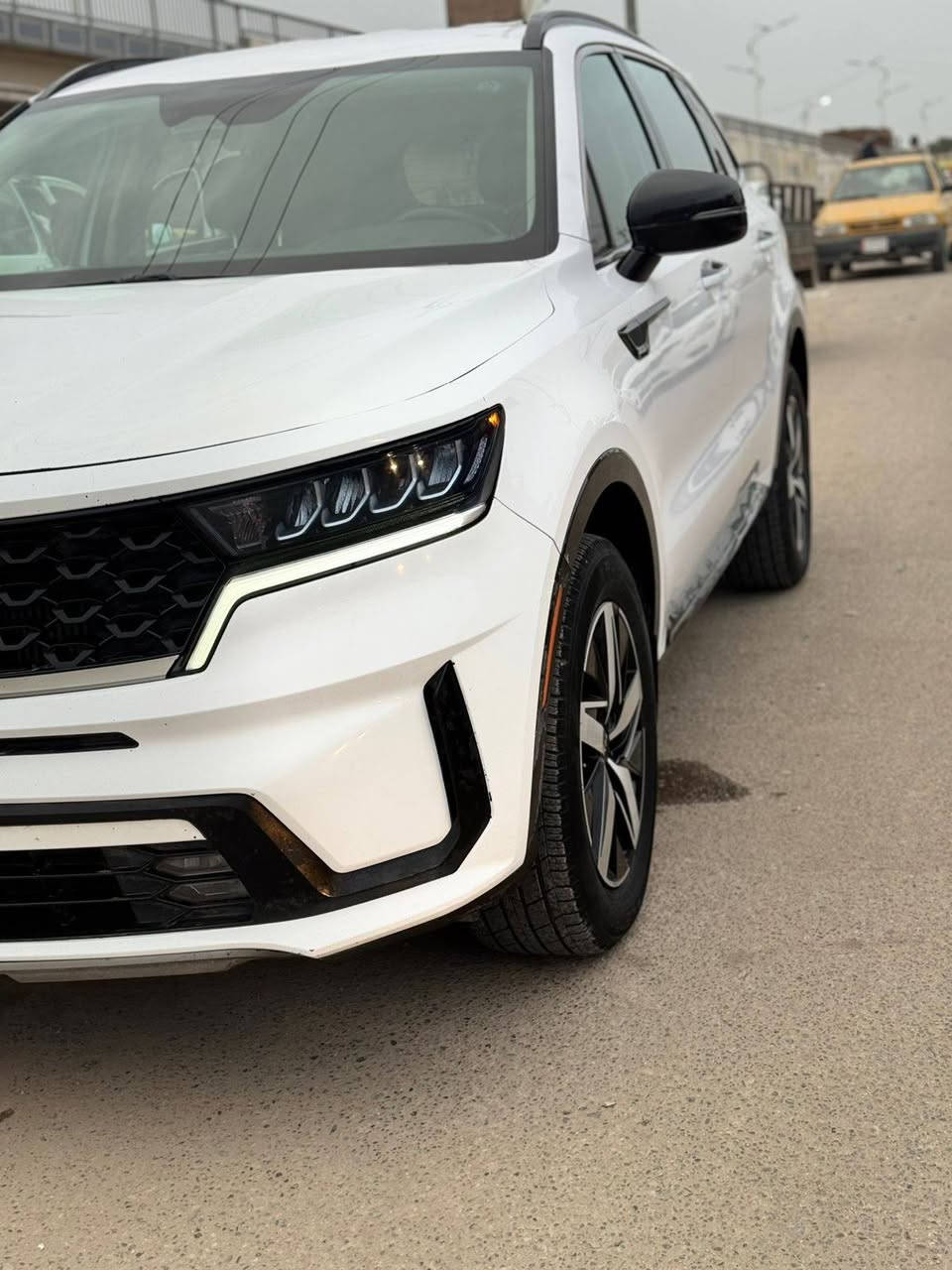 #للبيع او مراوس 
سورنتو موديل 2021 رقم بغداد باسمي فول مواصفات VIP ضرر طرف البنيد بدون دواخل بدون ايرباك مكينه 2500TGDI  عنوان سماوه رميثه سعر 260$ بيها مجال  ***********///***********
