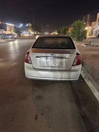 عندي اوبترا موديل ٢٠٠٤  محدثه الداخل٢٠١٢ كير محرك نضيف كير عادي للاتصا...