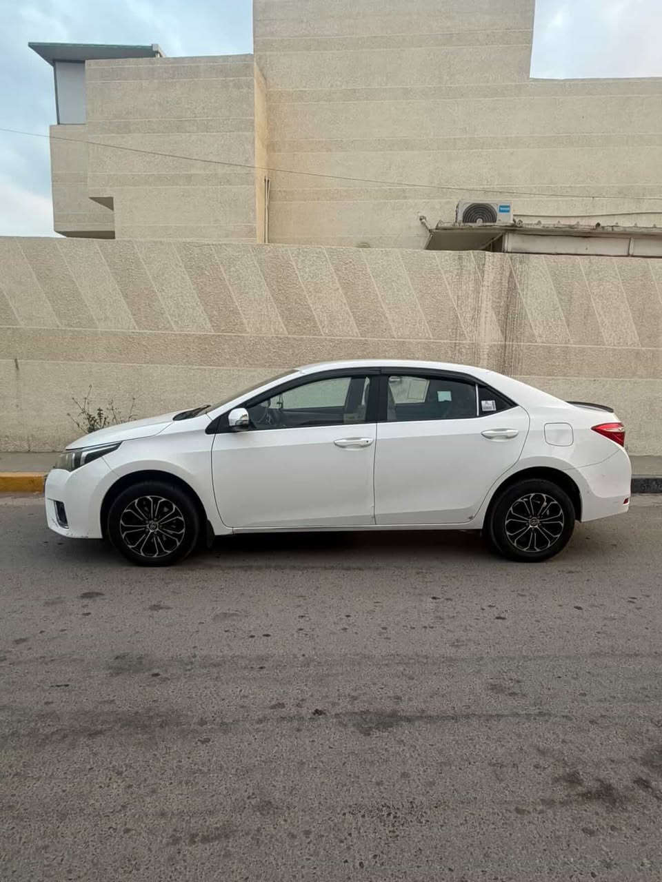 كورلا خليجي/شركة عامة 2015

مكينة 1600 

اشاير بالمري

لايتات زنون

شاشه كار بلي

كامره خلفية

ويل 18 وتخم تايرات جديد

كير/ مكينة/ صدر/تبريد / دسكات /كلها مكفولات

بيها نص جامرلوغ عكس السايق بي شويه صبغ وشويه من الباب بدون دواخل بدون ايرباك 

العنوان/صلاح الدين /قضاء بلد

السعر /143 وبيها مجال

‭0780 313 9597‬
