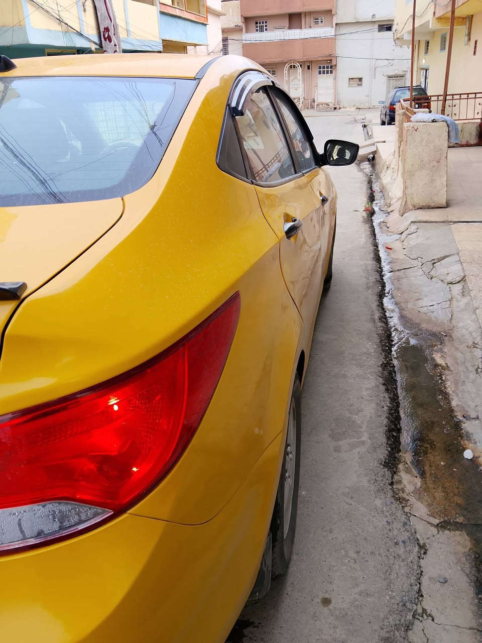 اكسنت مضلع مديل 2012 خليجي محرك 16 دوش  شرط بدون ضرر طخم كلو جديد  بس تلكيطات مال تكسي محرك وكير شرط ماتصرف عليها فلس السعر 90 
***********
